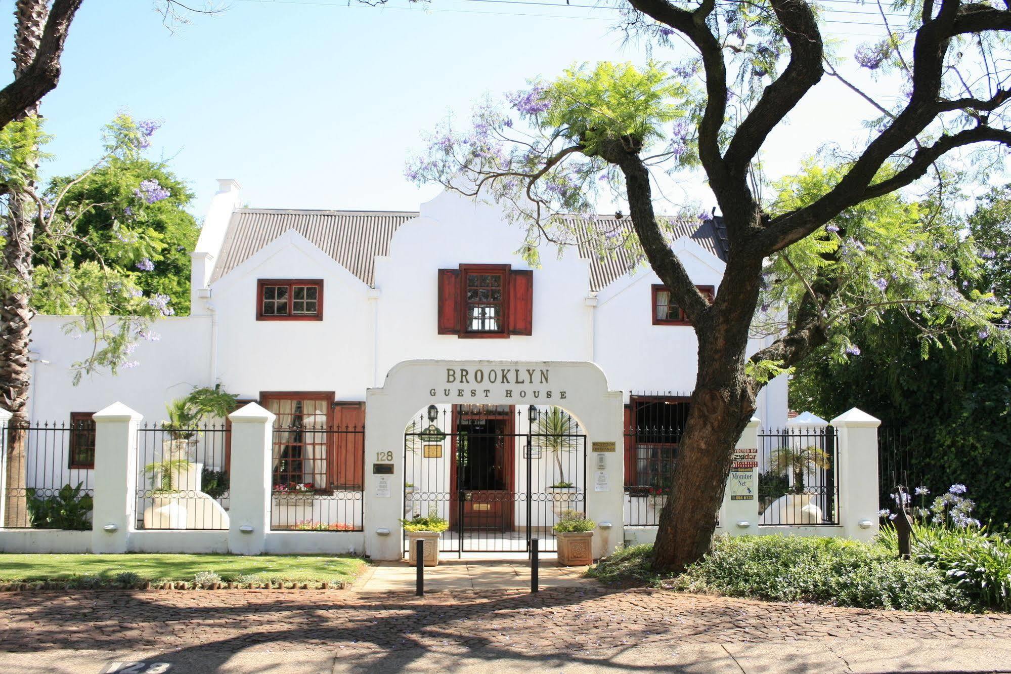 Brooklyn Guesthouses Pretoria-Noord Exterior foto